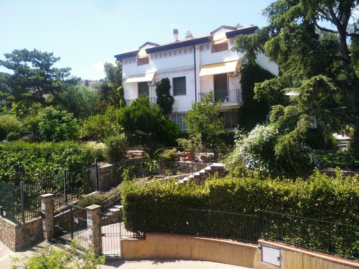 Ca De Rossana Bed&Breakfast Санремо Экстерьер фото